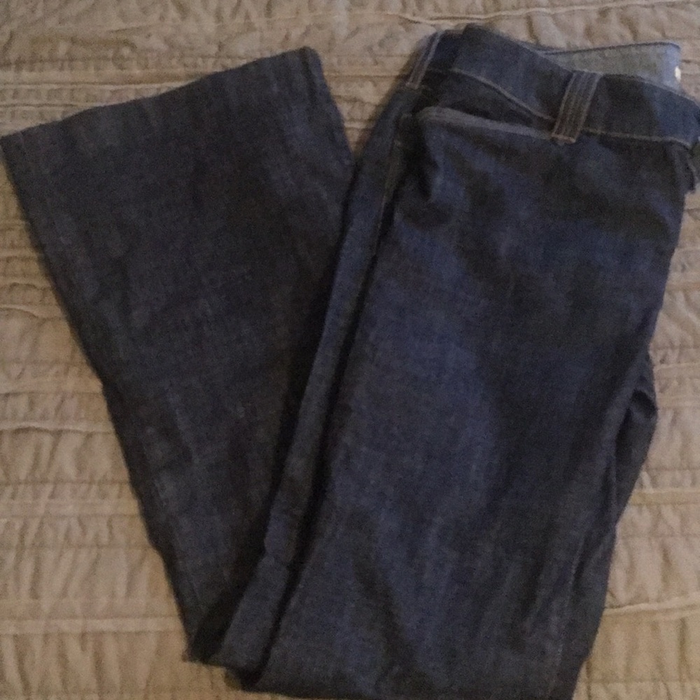 Gap. Jeans. Curvy 8. Flare. EUC!